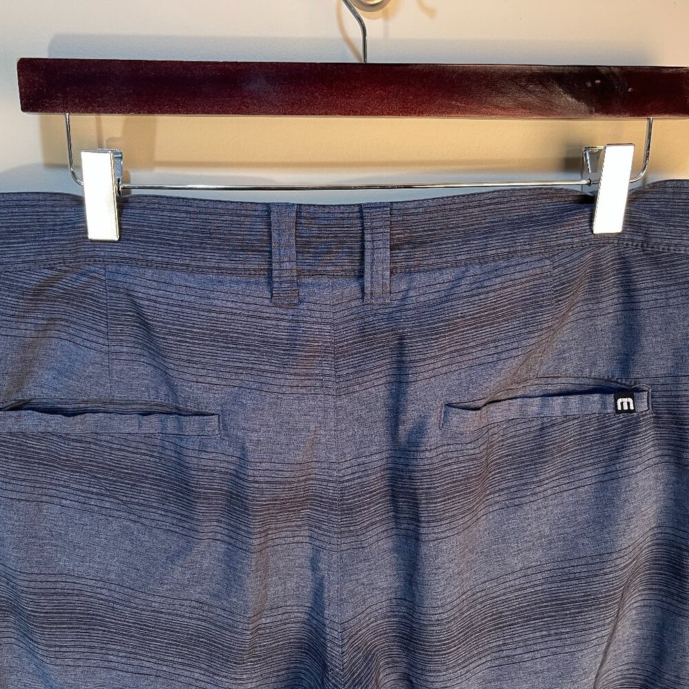 ⛳ TravisMathew Men’s Blue Black Flat Front Golf Shorts 32 11” Inseam EUC 🩳